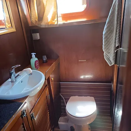 Imbarcazione Bella Botel *